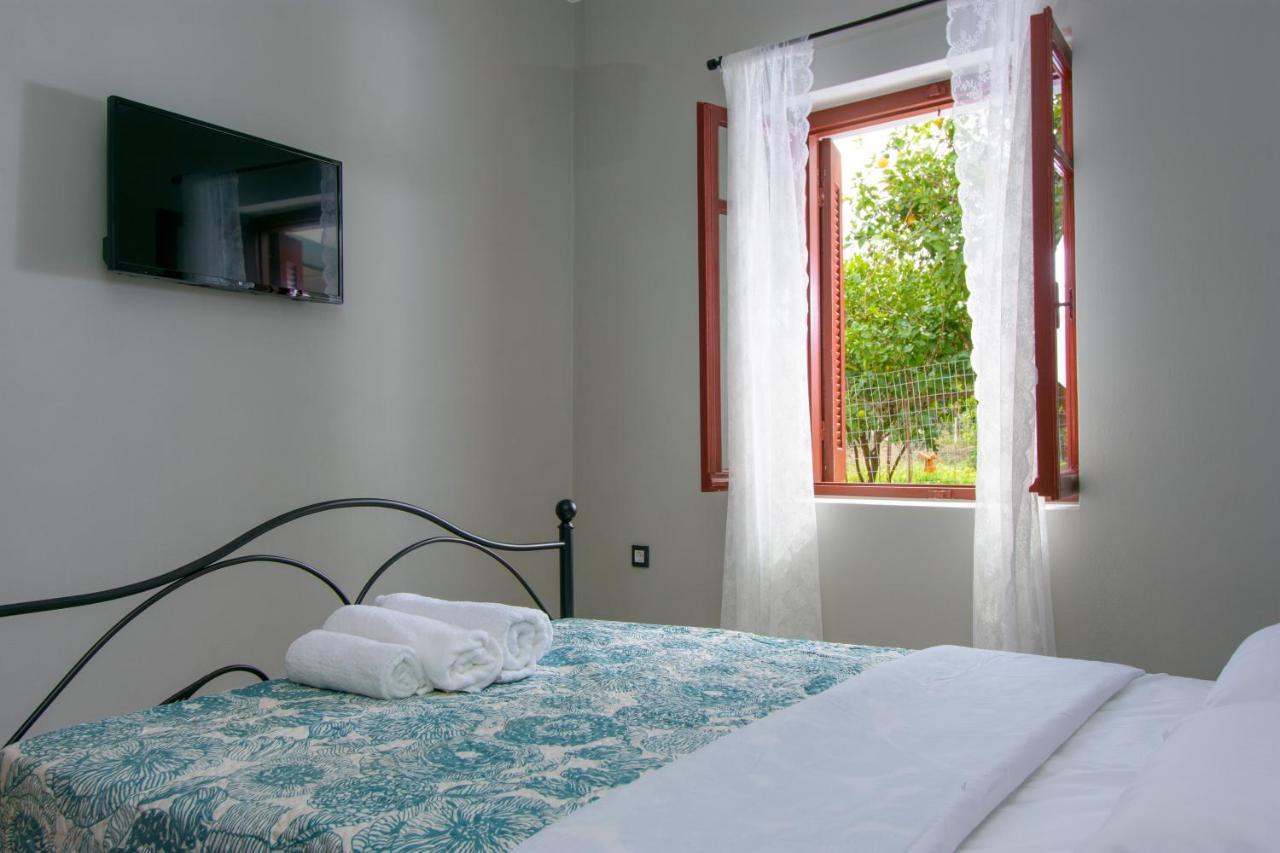 Pavlakis Lemon-Tree House Villa Elounda  Exterior photo
